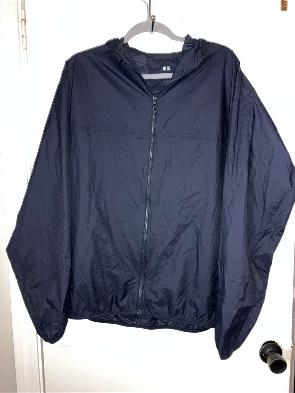 Uniqlo Navy Blue Windbreaker Jacket pocketable parka lightweight Men’s Sz L